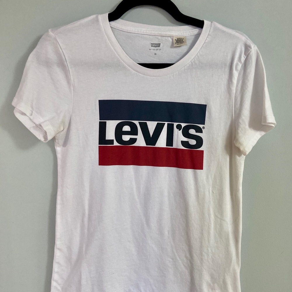 Levi’s Logo Tee